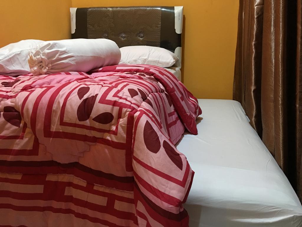 Aini Home Stay Ternate Zewnętrze zdjęcie