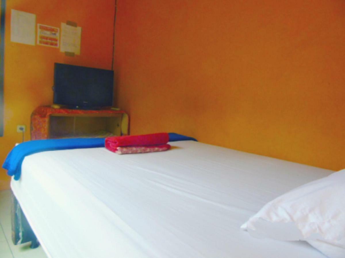 Aini Home Stay Ternate Zewnętrze zdjęcie