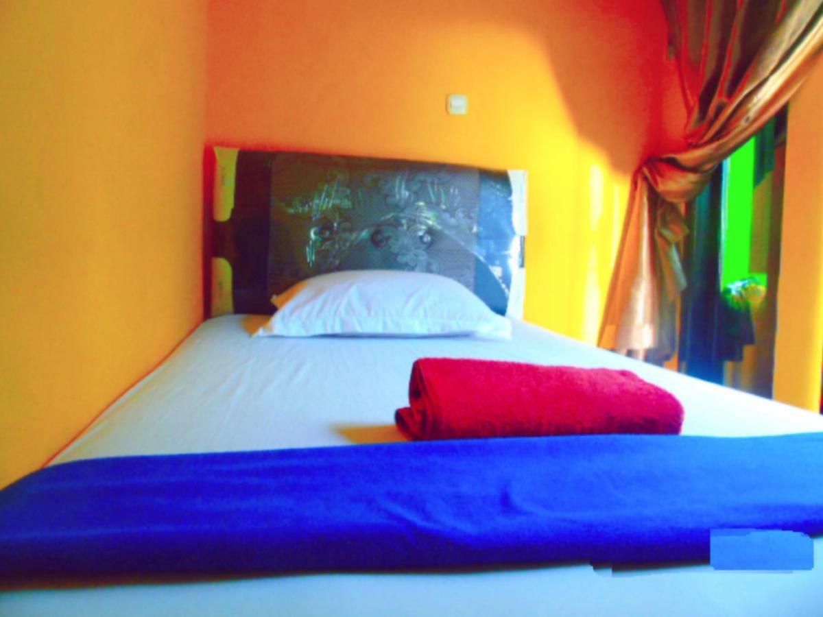 Aini Home Stay Ternate Zewnętrze zdjęcie